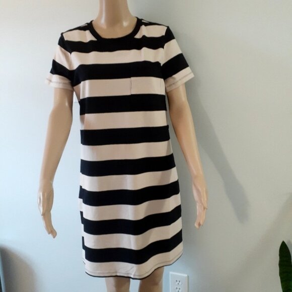 BANANA REPUBLIC TShirt Dress Colorblock Stripes Cream Black‎ Small Petite - Picture 1 of 4